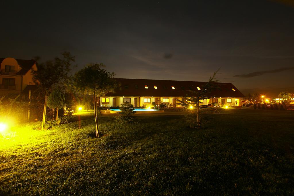 Hotel Sunstar Rewal Exterior foto